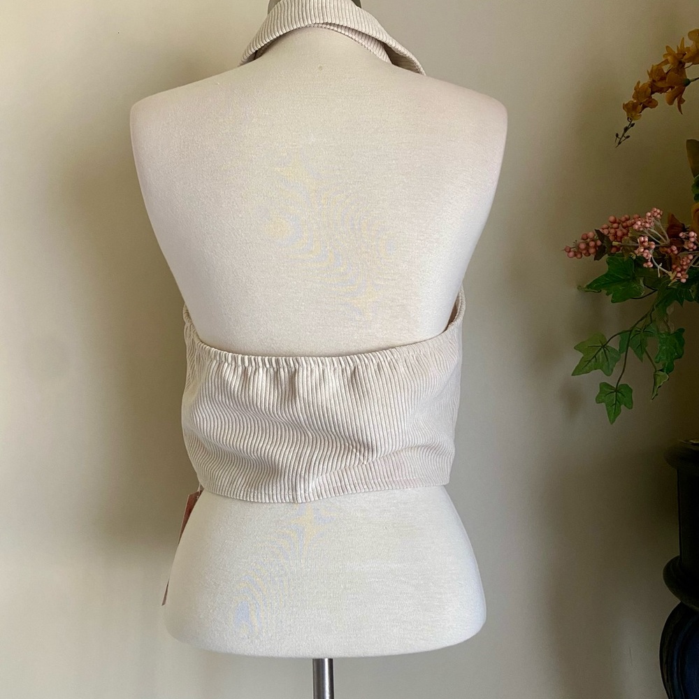 New open back Ribbed Cream Collared cropTop - Picture 5 of 10